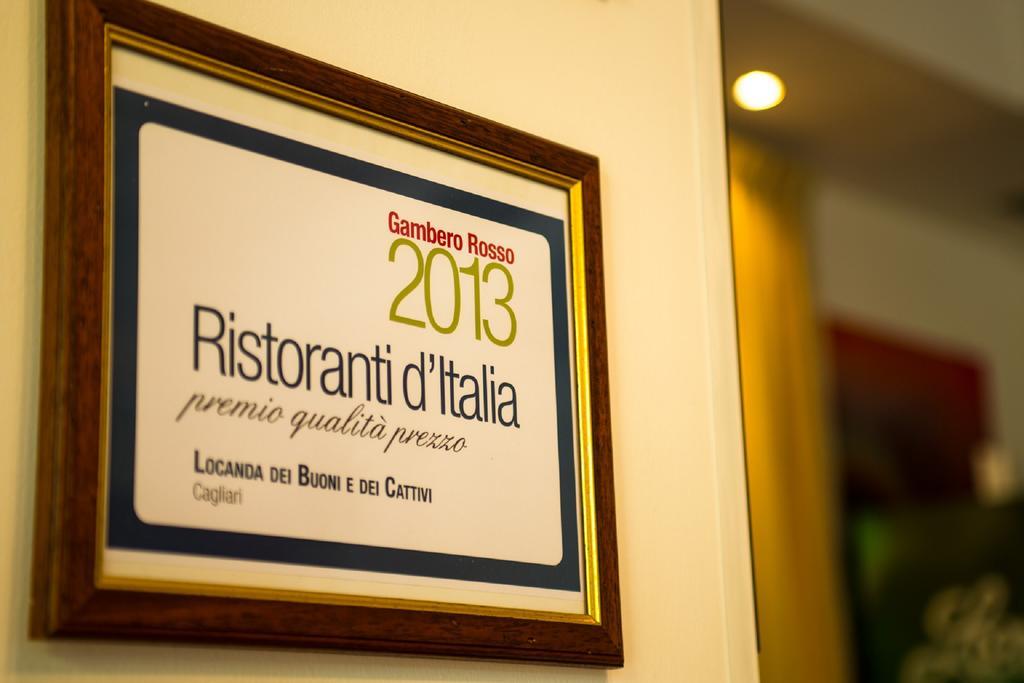 Locanda Dei Buoni E Cattivi 칼리아리 외부 사진
